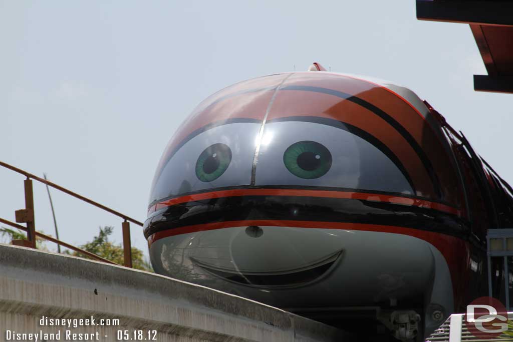 2012 - Disneyland - Mona Monorail (Orange)