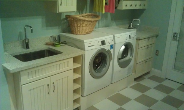 To close this quick look the laundry room.  Many more pics will be in my full update when I return home.