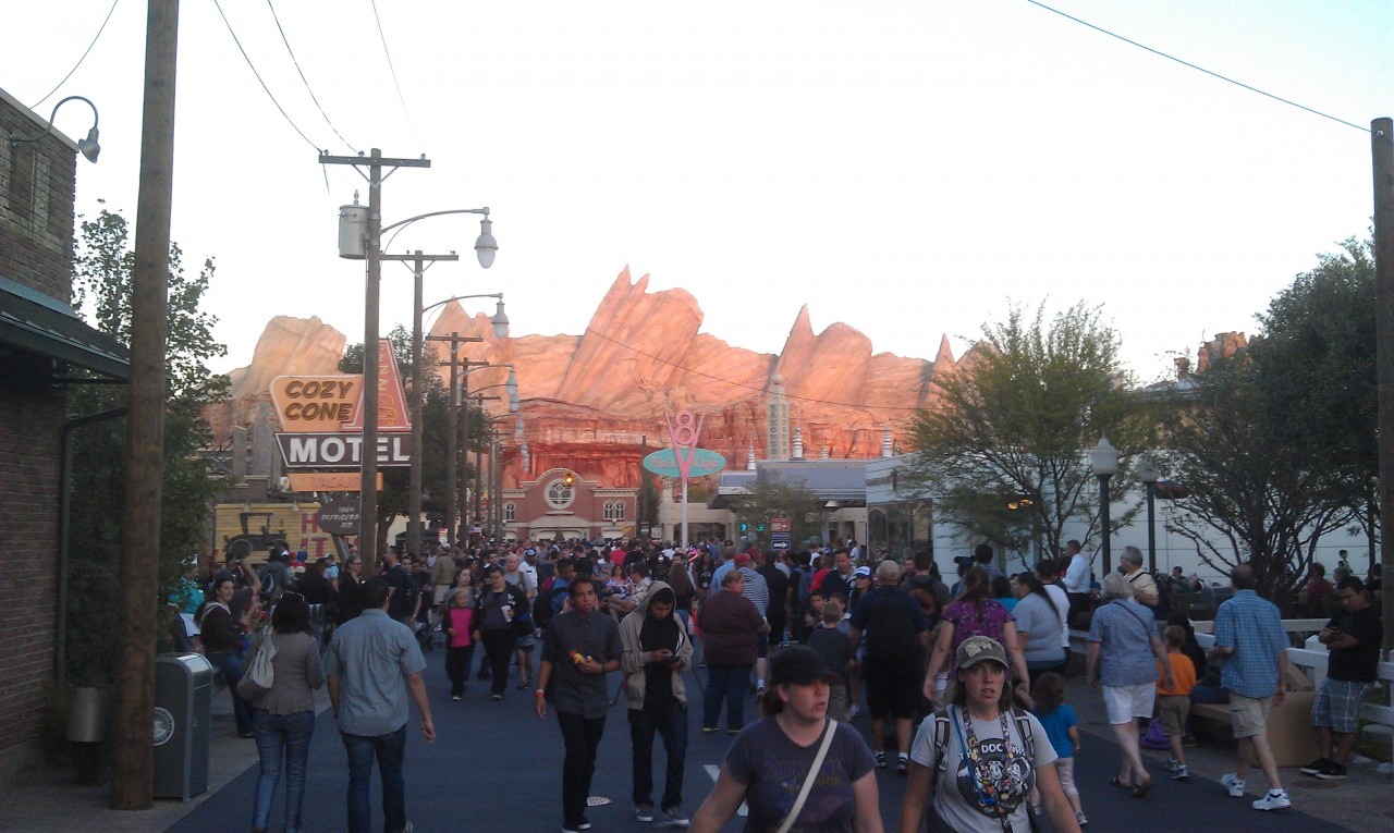 CarsLand is busy this evening but you can still move around fairly well.