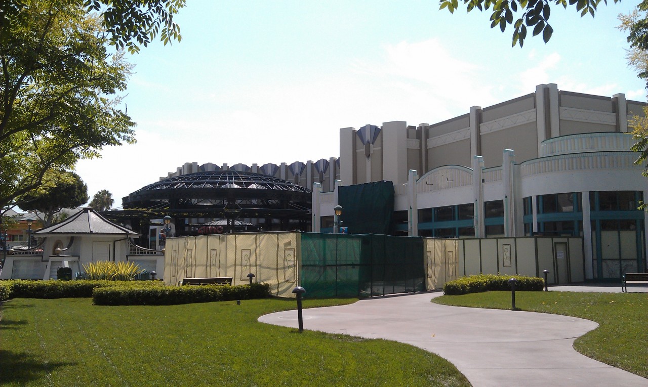 Starting off today walking through Downtown Disney. First up a look at Earl of Sandwich progress.