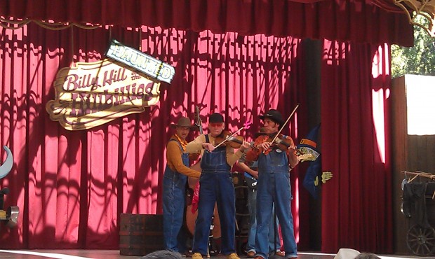 The Haunted Hillbillies performing the Devil Goes Down to Georgia