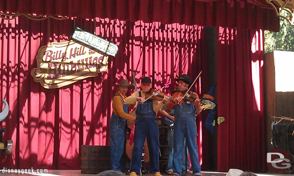 The Haunted Hillbillies performing the Devil Goes Down to Georgia