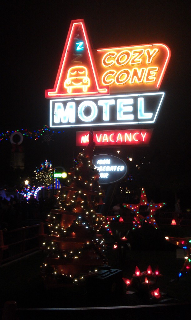 The Cozy Cone tree is lit this evening in #CarsLand