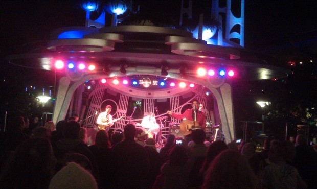 Elvis, Scot Bruce, is at the Tomorrowland Terrace tonight.