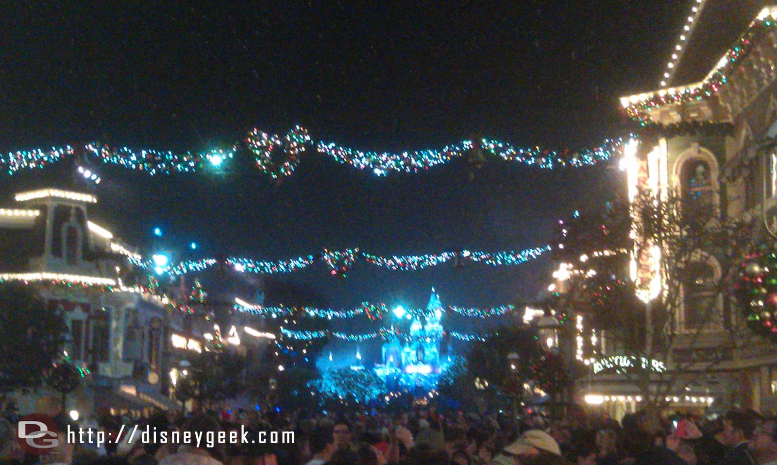 To close out the night one last picture of the Castle during the snow