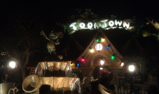 Walked through Toontown, a pic of Mickey's House