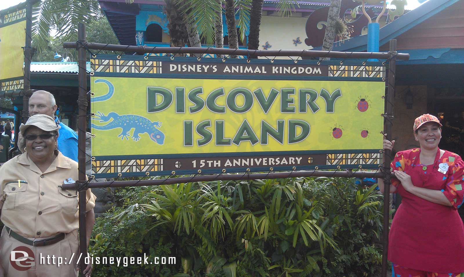The Discovery Island banner DAK15