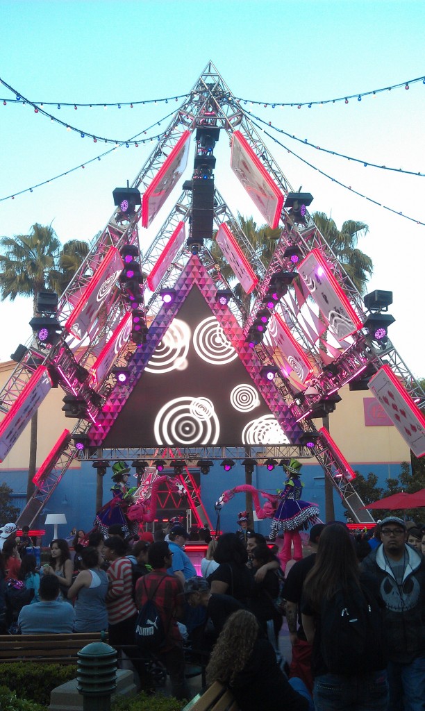 The House of Cards stage #MadTParty