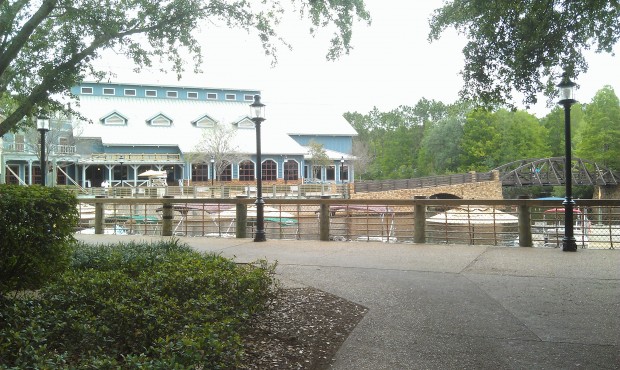 Walking through Port Orleans Riverside