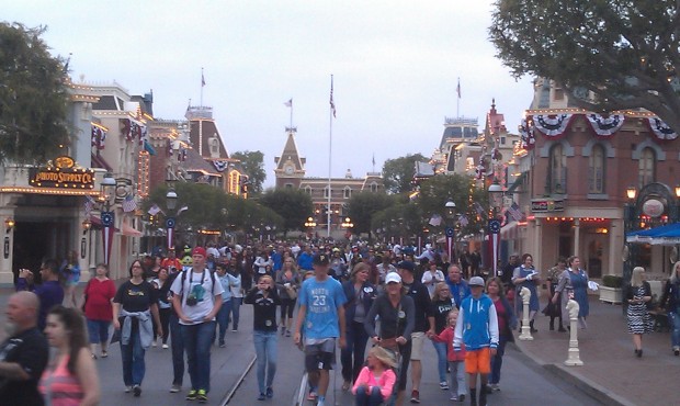 Guests streaming into the park