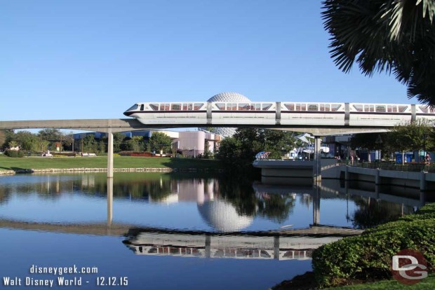 Star Wars: The Force Awakens Monorail @ Epcot