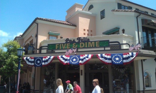 Just arrived at the #Disneyland Resort for the festivities.  #BuenaVistaStreet decked out for Memorial Day