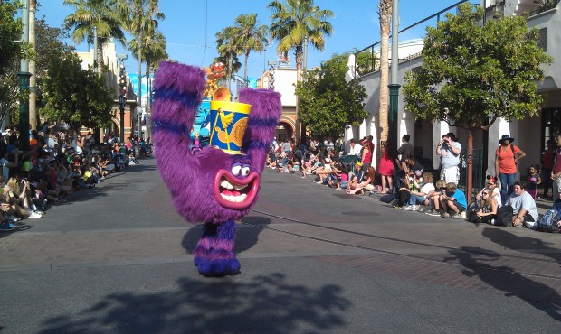 More of the Monsters University group in the Pixar Play Parade #JustGotHappier