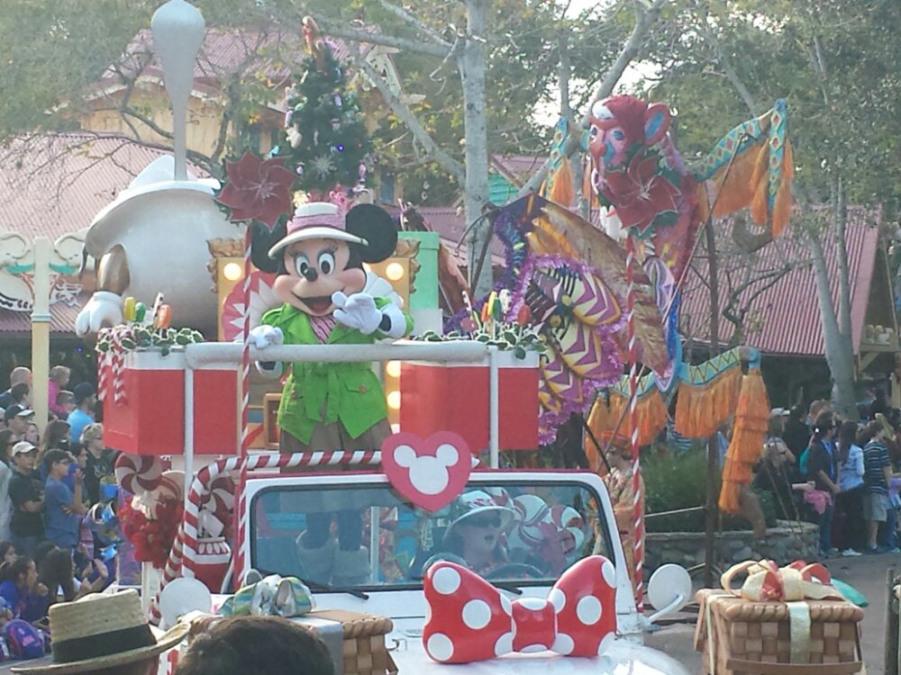 Jingle Jungle Parade - Minnie