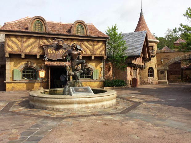 Belle's Village was peaceful as I walked by.