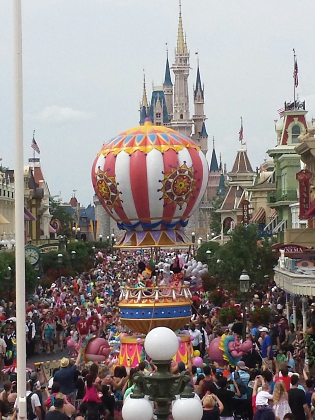 Festival of Fantasy - Round 2 from Main Street - Mickey and Minnie