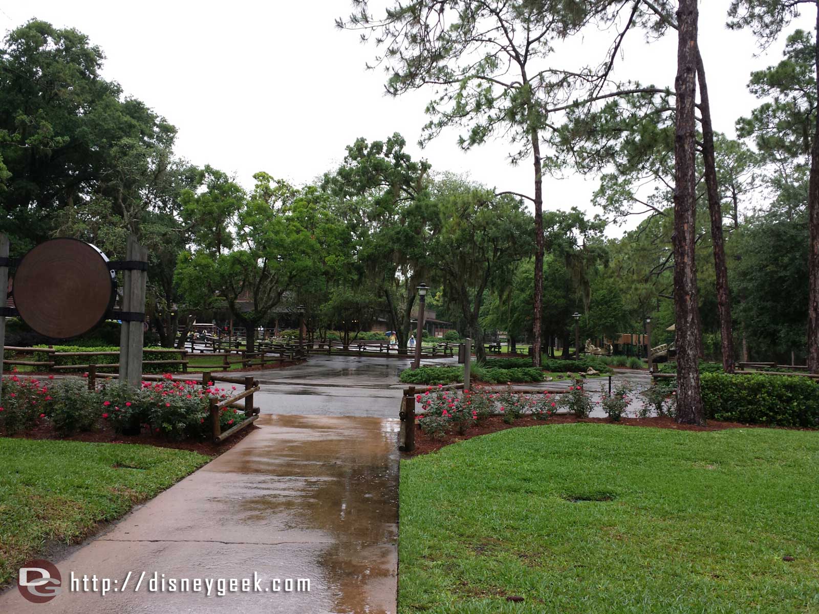 Arrived at a peaceful Fort Wilderness, it was still raining.