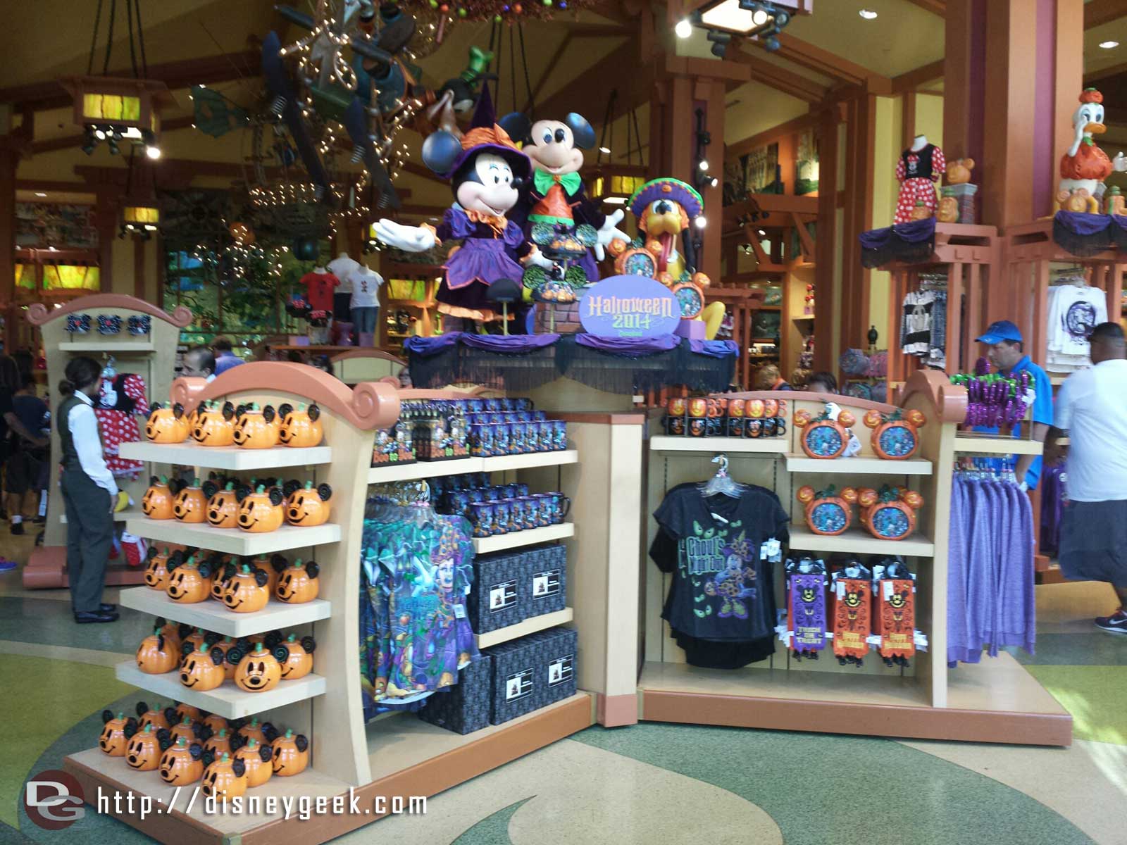 Halloween merchandise is out at World of Disney – The Geek ...