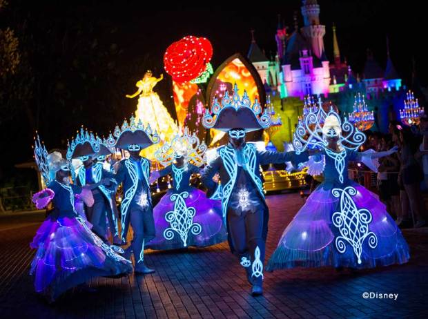 "Disney Paint the Night" glowing costumes Over 25 different styles have been applied in the design and construction of the costumes and many of them were designed especially for this parade. Each costume has its own very sophisticated system of lighting controls whereby our imagineers have used new technologies in ways that have never been used on costuming before to bring a new perspective to our guests.