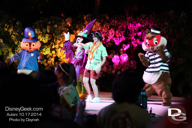 Dance Party at Aulani Halloween Ho'Olaule'A with Disney Friends