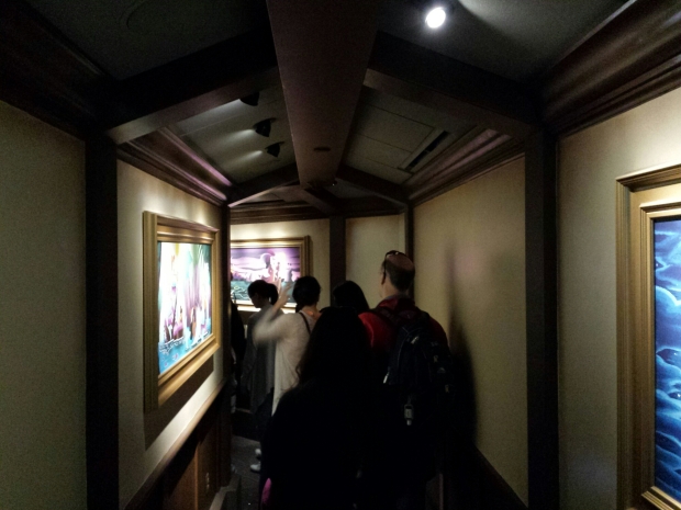 The new Peter Pan queue.  The first section is an art gallery.
