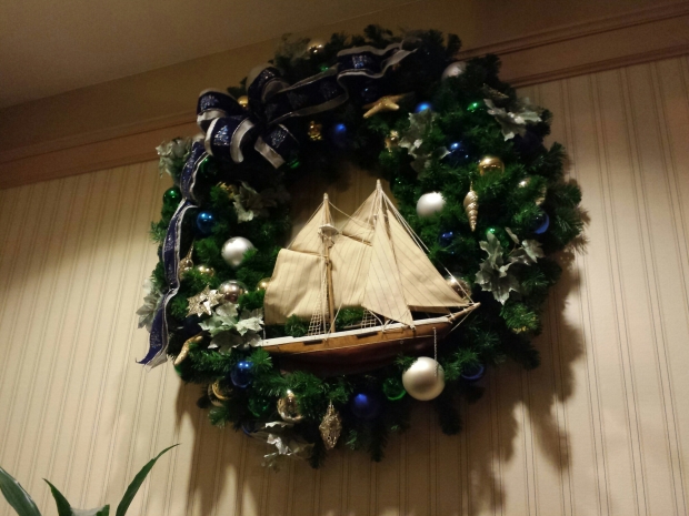 A wreath at the Yacht Club.