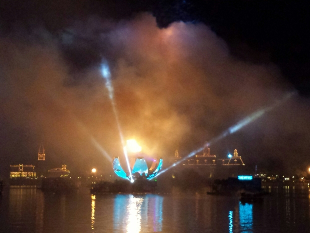 Watched Illuminations Reflections of Earth from the FastPass+ viewing area.
