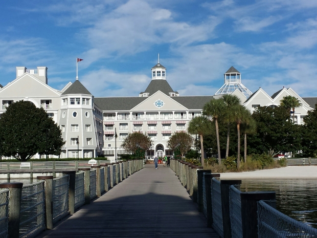 Started the morning off roaming around the Epcot Resort Area.  Looking at the Yacht Club from the pier.