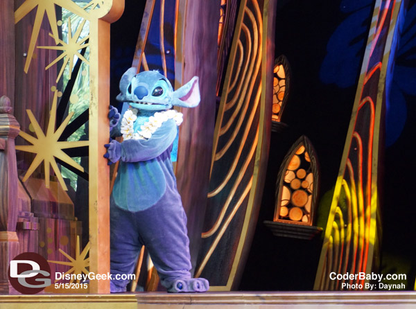 Stitch Appears on Stage at Mickey's Magical Map