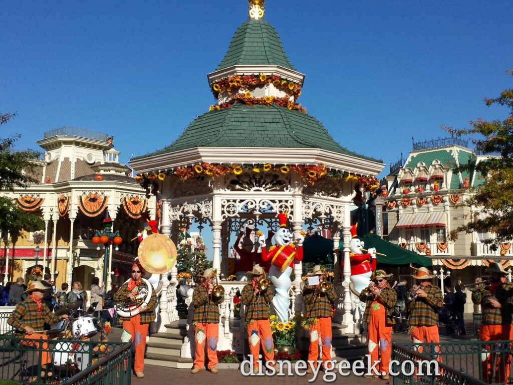 A Scarecrow Band in Town Square at Disneyland Paris