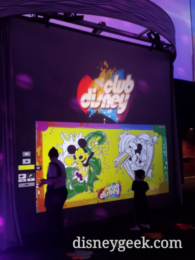 Interactive Walls in Club Disney