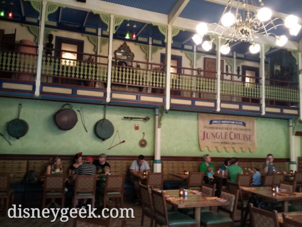 A quick look into the first dining room of the Skipper Canteen
