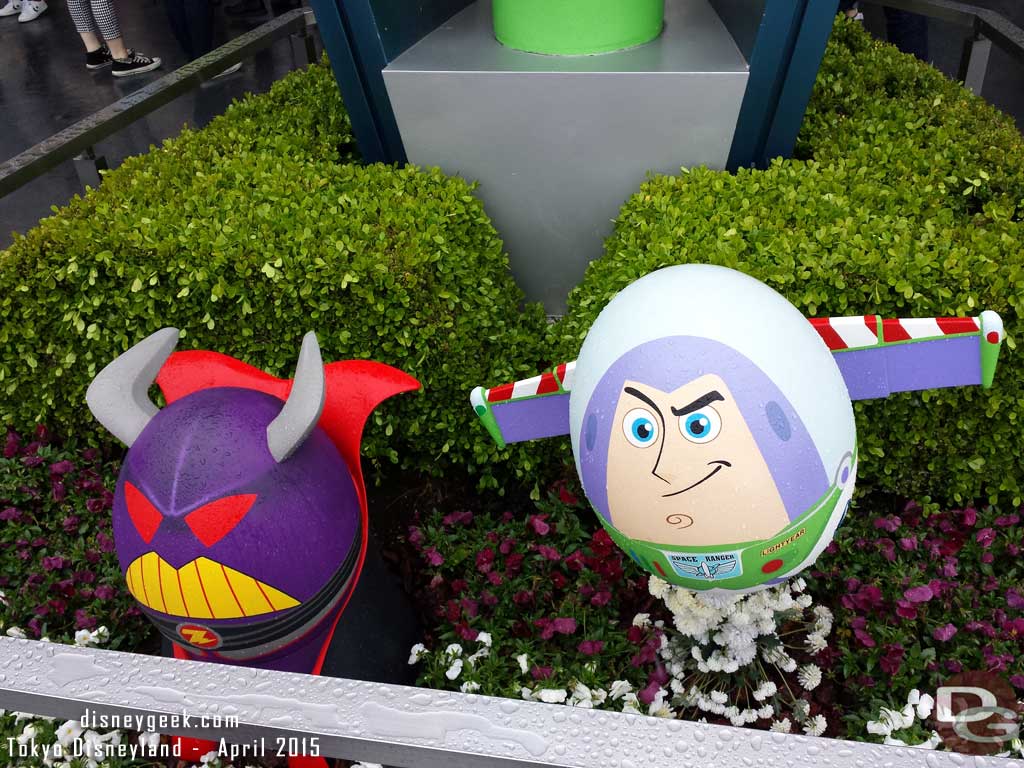 Buzz & Zurg in Tomorrowland