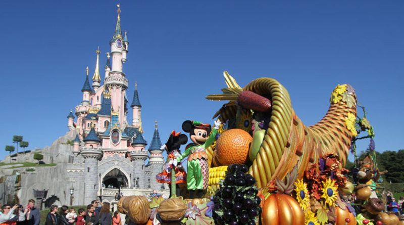Disneyland Paris Halloween Featured Image