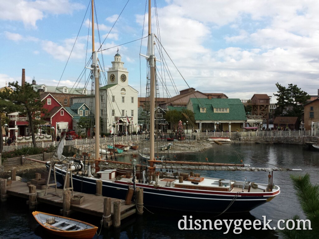 Tokyo Disneyland - American Waterfront - Cape Cod 