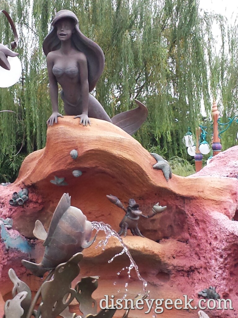 Tokyo DisneySea - Arial & her friends near the Mermaid Lagoon