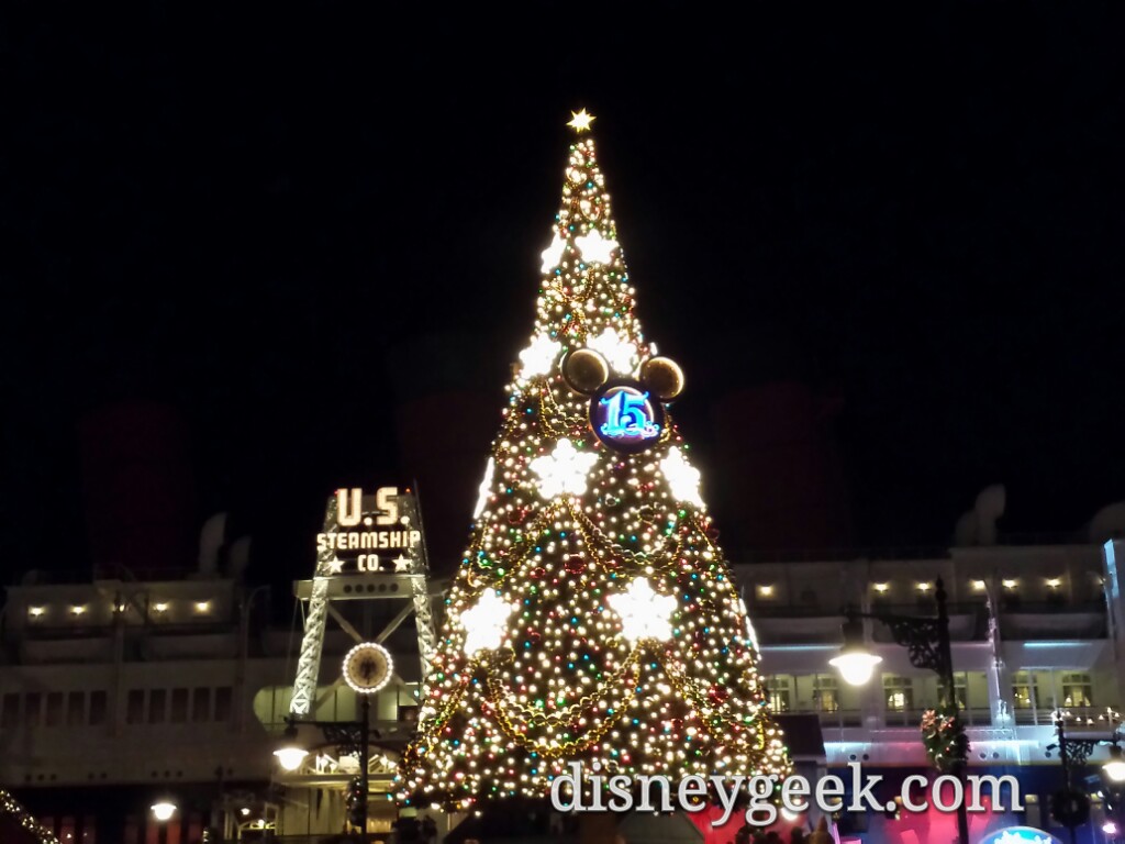 Tokyo DisneySea - The American Waterfront Christmas Tree
