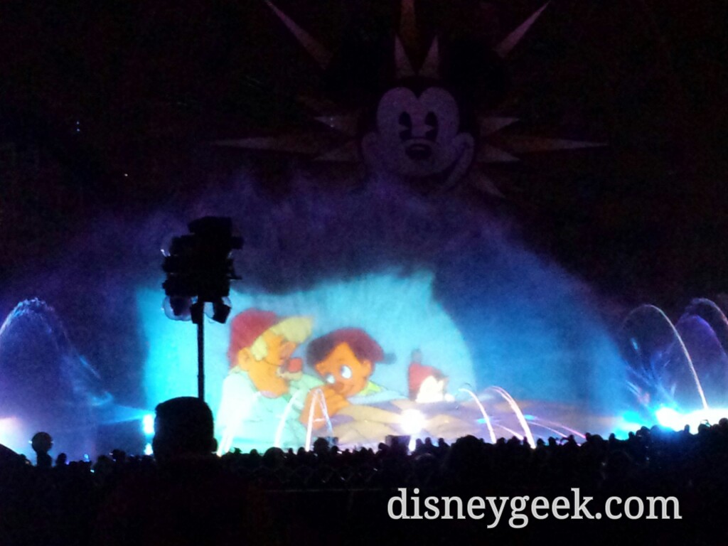 World Of Color Season Of Light Includes Classic Disney Animation Footage The Geek S Blog Disneygeek Com