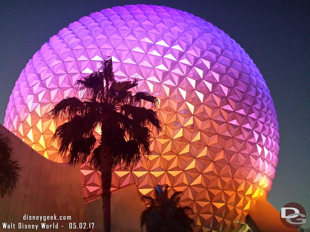 A classic Spaceship Earth Picture