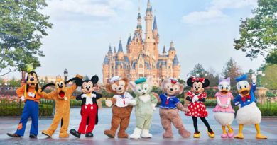 Mickey and other Disney friends welcomed Gelatoni