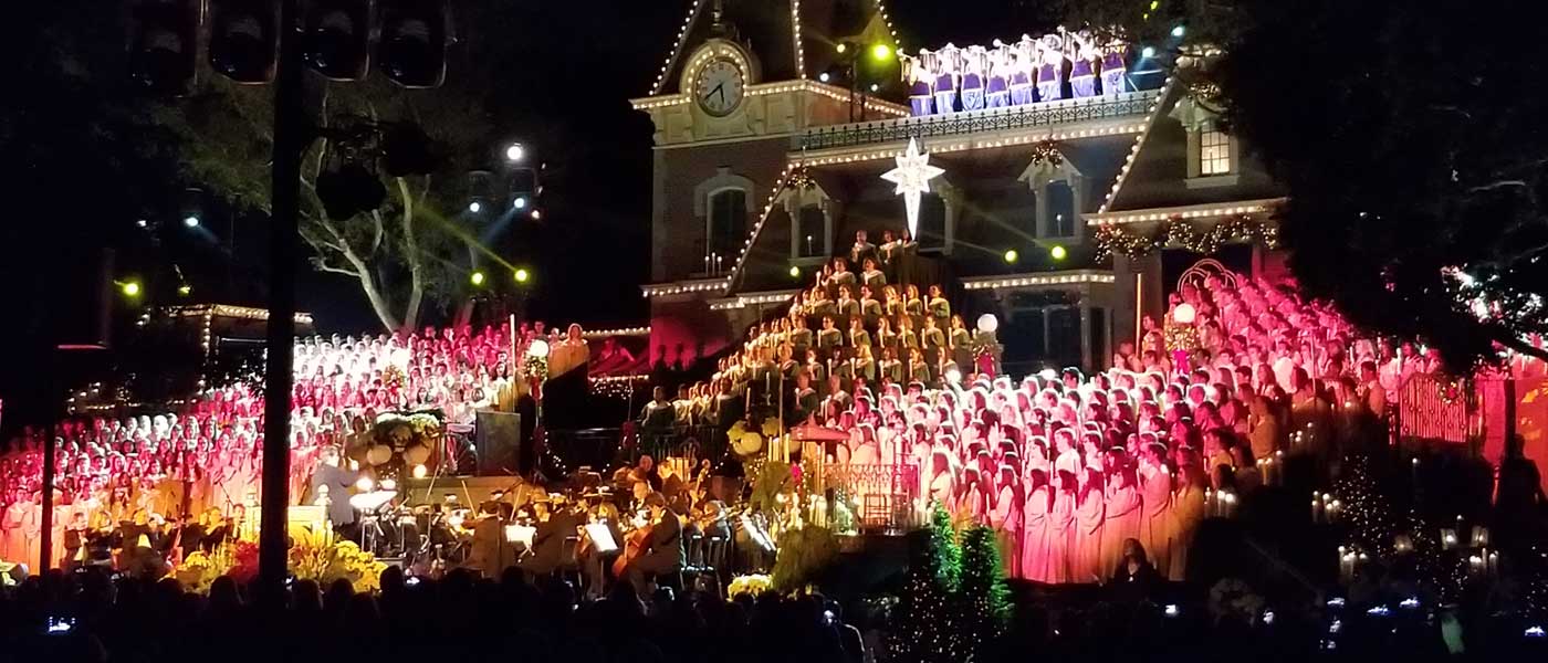 Candlelight Processional @ Disneyland & Epcot - The Geek's Blog