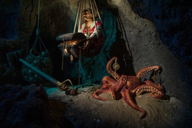 PIRATES OF THE CARIBBEAN ADDS NEW MAGIC (Anaheim, Calif.) – The original Pirates of the Caribbean attraction at Disneyland park, which inspired a global phenomenon and launched a highly popular film franchise, adds new magic in 2018 with a new scene. Fans from the attraction’s early days may hear a familiar voice as a pirate shares the cautionary tale of a cursed treasure as they pass a swashbuckler caught in a booby-trap. (Joshua Sudock/Disneyland Resort)