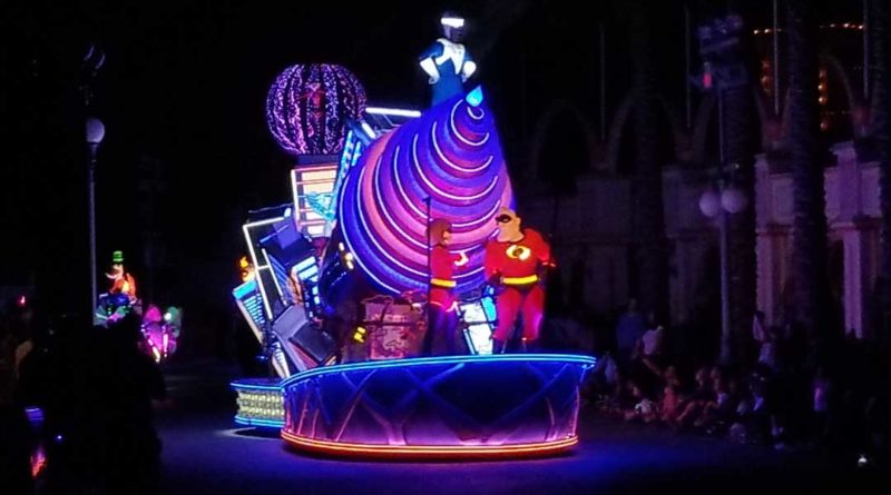 Incredibles in Paint the Night