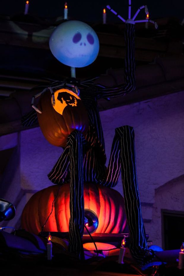 Guest Post: Nightmare Before Christmas Halloween Decorations