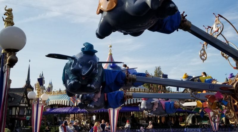 Dumbo @ Disneyland
