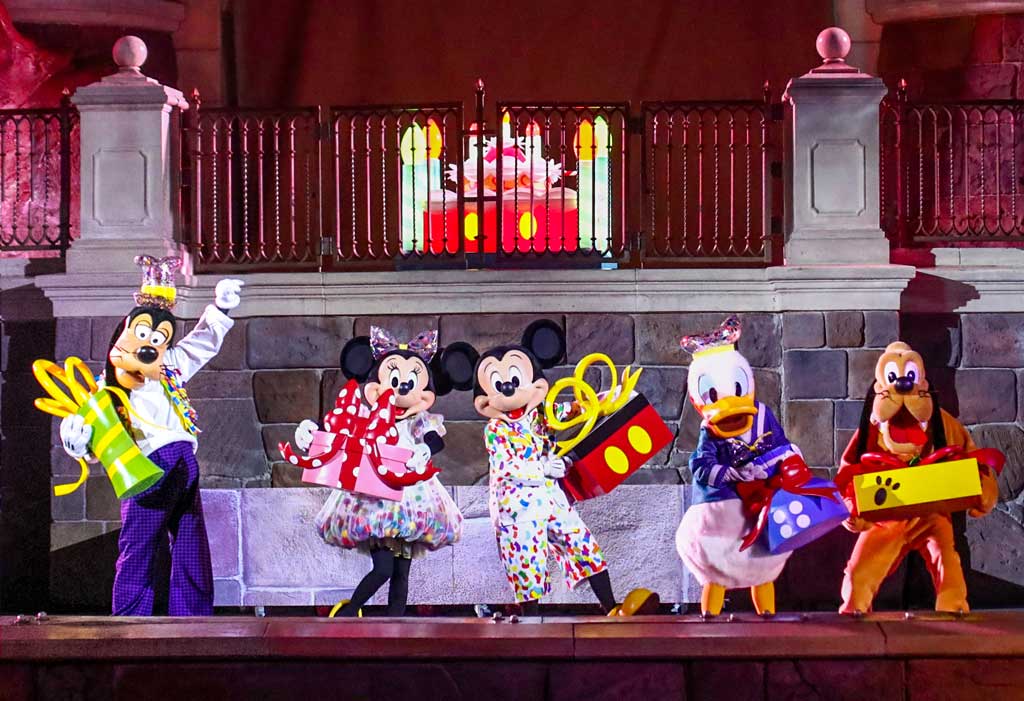 Shanghai Disney Resort Celebrates Mickey 90
