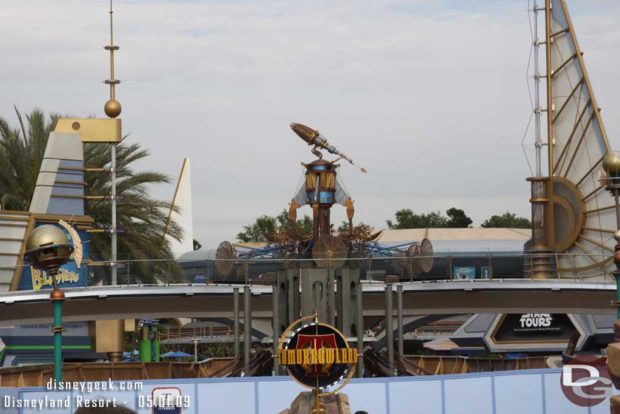 Disneyland Astro Orbitor Renovation 2019 vs 2009 Pictures - The Geek's ...