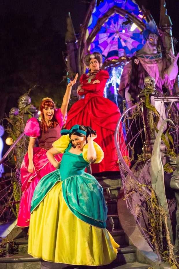 The guest-favorite “Frightfully Fun Parade” delights guests at Disney California Adventure Park during the all-new separate-ticket Oogie Boogie Bash – A Disney Halloween Party on 20 select nights from Sept. 17-Oct. 31, 2019. The Headless Horseman of Sleepy Hollow heralds the arrival of Mickey Mouse and Minnie Mouse who lead the cavalcade of characters, including many mischievous Disney villains. New this year, the ever-curious and whimsical Cheshire Cat from “Alice in Wonderland” joins the parade, mischievously smiling at all the magical mayhem. (Disneyland Resort)