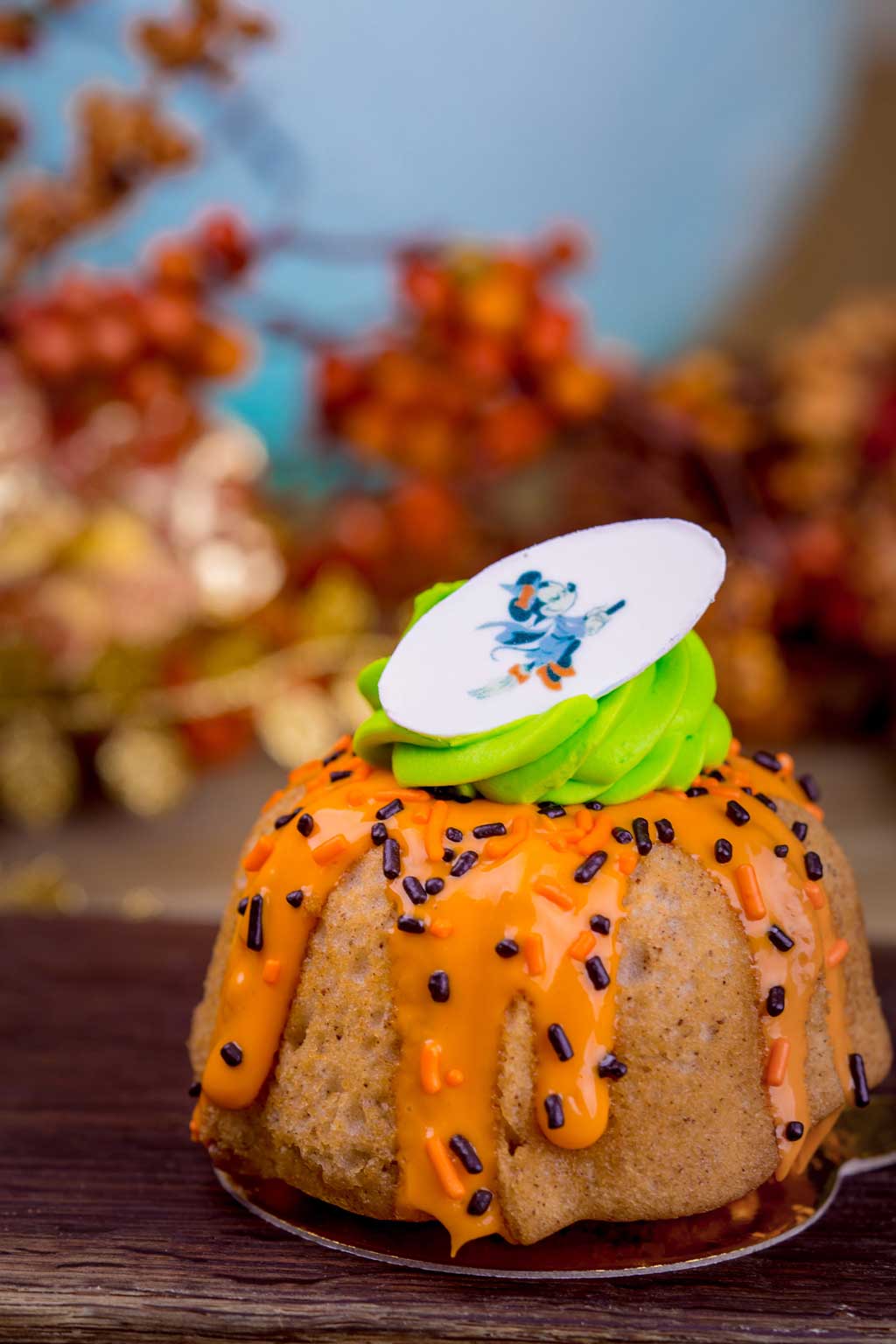 At Plaza Inn at Disneyland Park, guests will find this Halloween Minnie Mouse cake featuring cinnamon cake filled with praline and crispy cookies finished with orange-colored glaze, sprinkles, and a witch Minnie Mouse chocolate piece. (David Nguyen/Disneyland Resort)