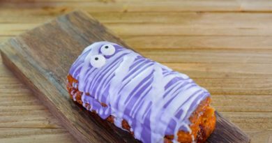 Disney guests will discover a variety of delicious treats during Halloween Time at Disneyland Resort, from Sept. 6 through Oct. 31, 2019. At Schmoozies! at Disney California Adventure Park, guests will find these mummy-inspired donuts filled with peanut butter and jelly. (David Nguyen/Disneyland Resort)